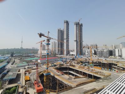 复星外滩中心近千名建设者昼夜施工 长江之眼艺术中心加快土方开挖