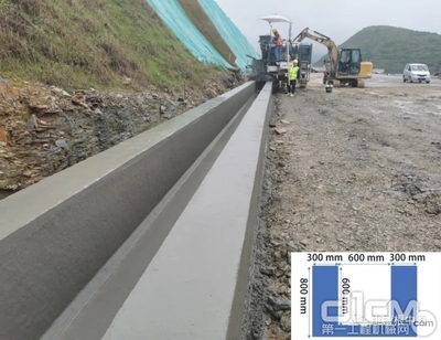 维特根SP 15助力贵黄高速建设 高标准摊铺大尺寸排水沟再获盛赞
