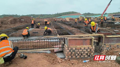 国庆我在岗丨茶常高速2000余名建设者奋战一线抓进度 抢工期